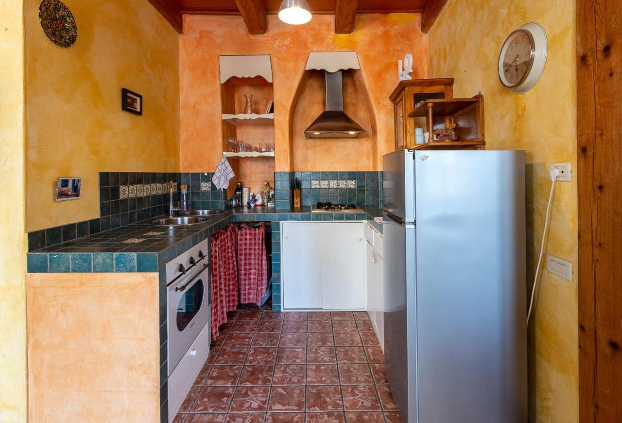 Alighieri Unique Apartment Pula Ngoại thất bức ảnh