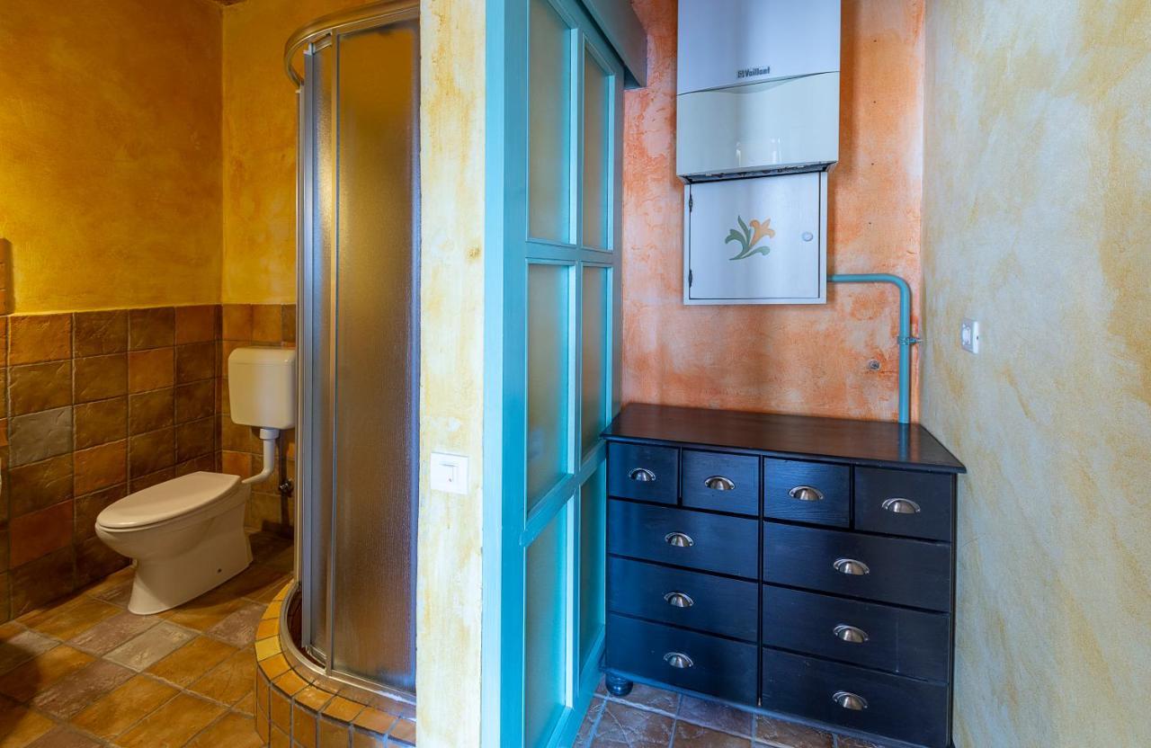 Alighieri Unique Apartment Pula Ngoại thất bức ảnh